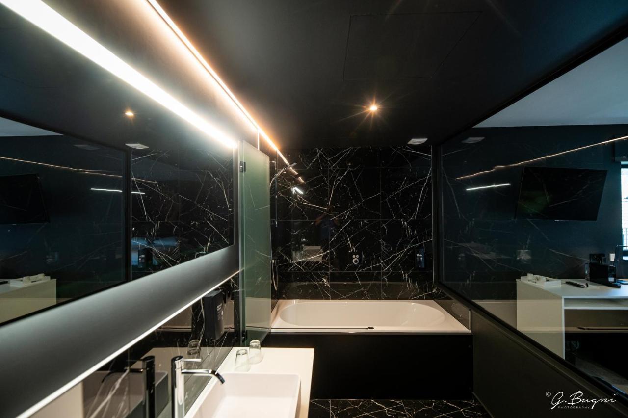 Deluxe Suite mit Whirlpool-Badewanne